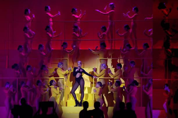 British Singer Dua Lipa Performs During the Mtv (612×407)