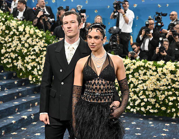 Callum Turner Dua Lipa at the 2025 Met Gala Celebr
