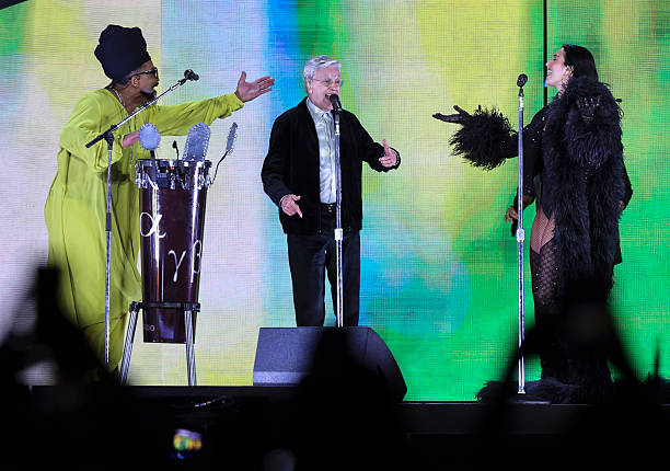Carlinhos Brown Caetano Veloso and Dua Lipa Perfor