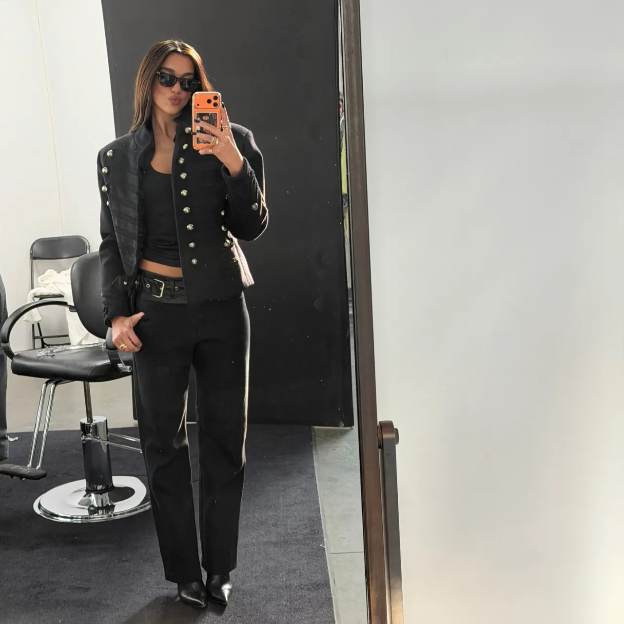 Celebrity Style Dua Lipa in Black Tailoring April (1280×1280)
