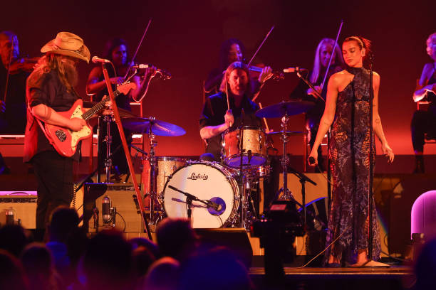 Chris Stapleton and Dua Lipa Perform Onstage