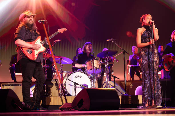 Chris Stapleton and Dua Lipa Performs Onstage