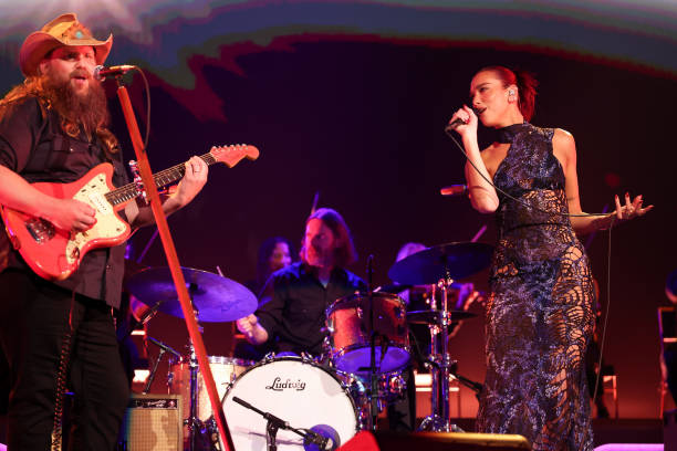 Chris Stapleton and Dua Lipa Performs Onstage