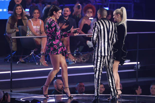 Dua Lipa Accepts the Award for Best Pop Artist Fro