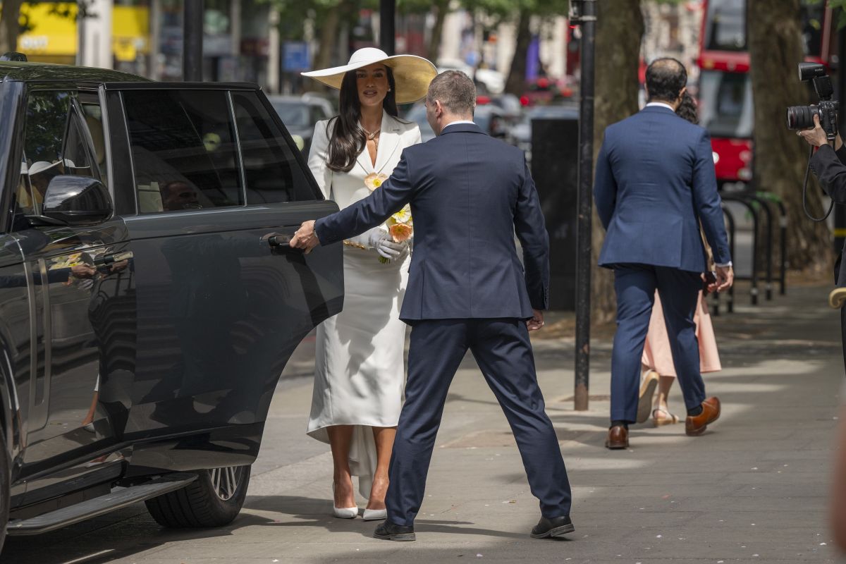 Dua Lipa and Callum Turner Are Married at Old Mary