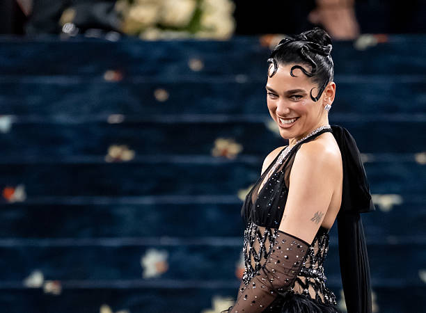 Dua Lipa Arrives to the 2025 Met Gala Celebrating