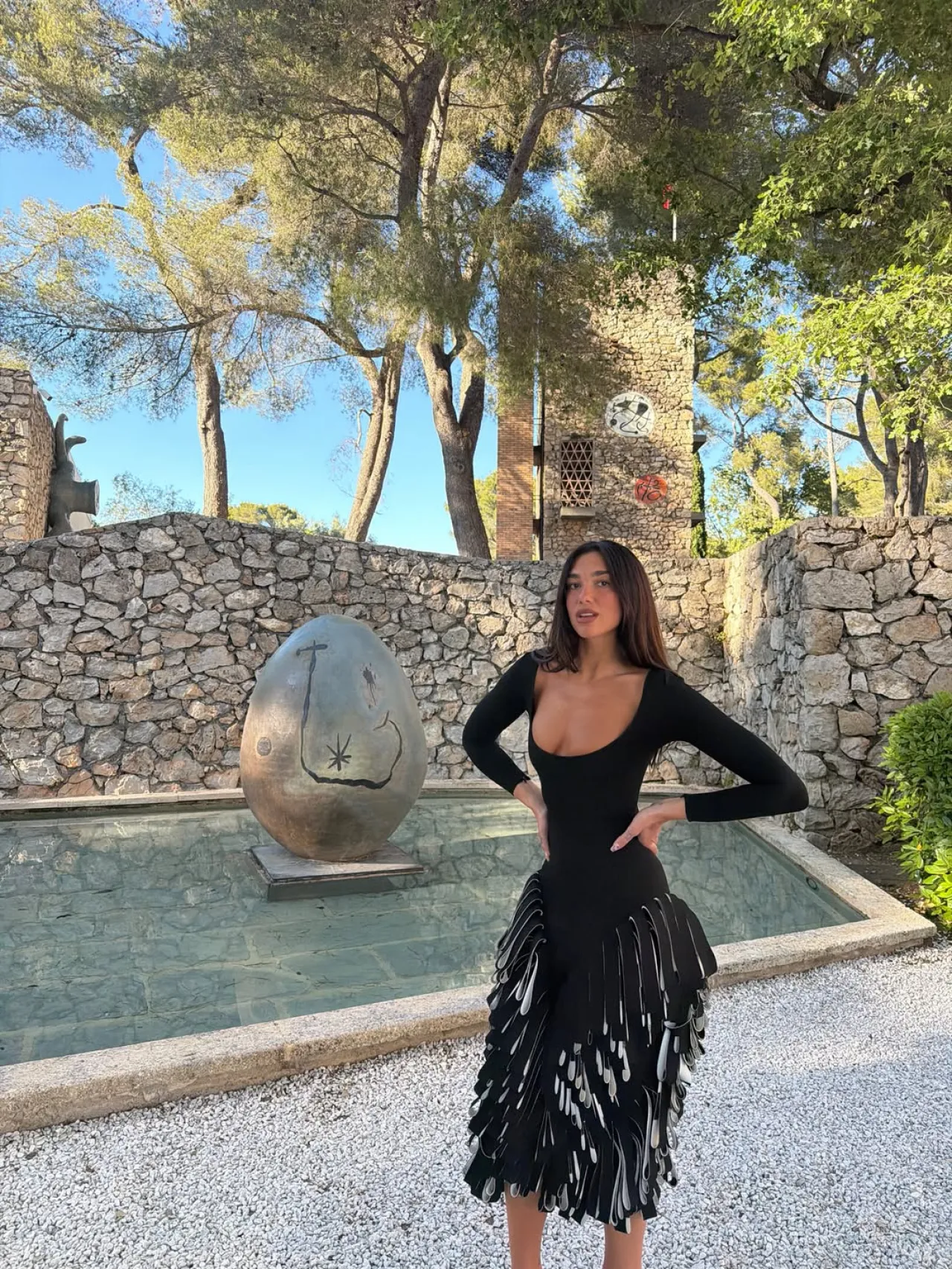 Dua Lipa at Fondation Maeght Cannes May 2026 (1280×1707)