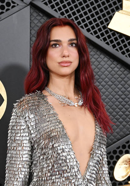 Dua Lipa at the 66th Annual GRAMMY Awards held at Crypto.com Arena on February 4, 2024 in Los Angeles, California — frame 74/80 (428×612)