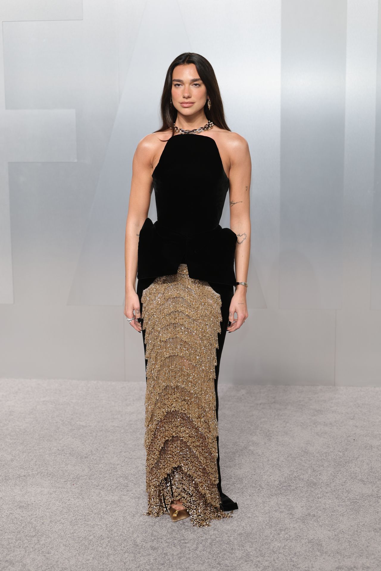 Dua Lipa at Vanity Fair Oscar Party 2026 in Los Angeles — frame 69/107 (1280×1920)