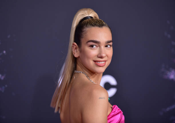 Dua Lipa Attends the 2019 American Music Awards