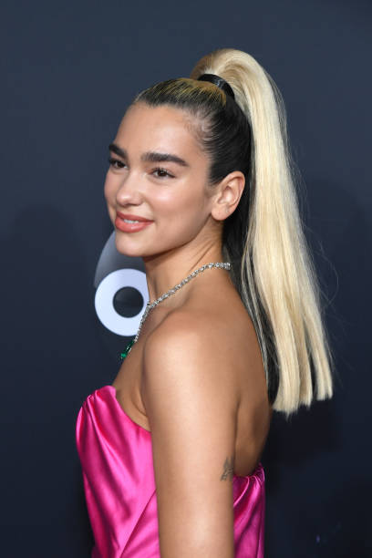 Dua Lipa Attends the 2019 American Music Awards