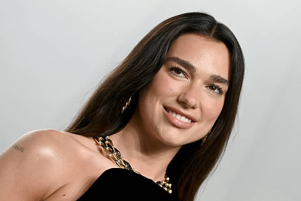 Dua Lipa attends the 2026 Vanity Fair Oscar Party hosted by Mark Guiducci at Los Angeles County Museum of Art on Marc...