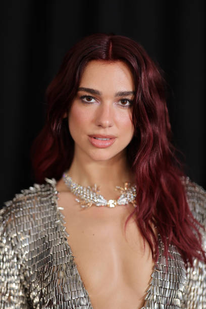 Dua Lipa attends the 66th GRAMMY Awards at Crypto.com Arena on February 04, 2024 in Los Angeles, California — frame 11/80 (408×612)