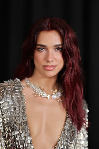 Dua Lipa attends the 66th GRAMMY Awards at Crypto.com Arena on February 04, 2024 in Los Angeles, California — frame 10/80 (408×612)