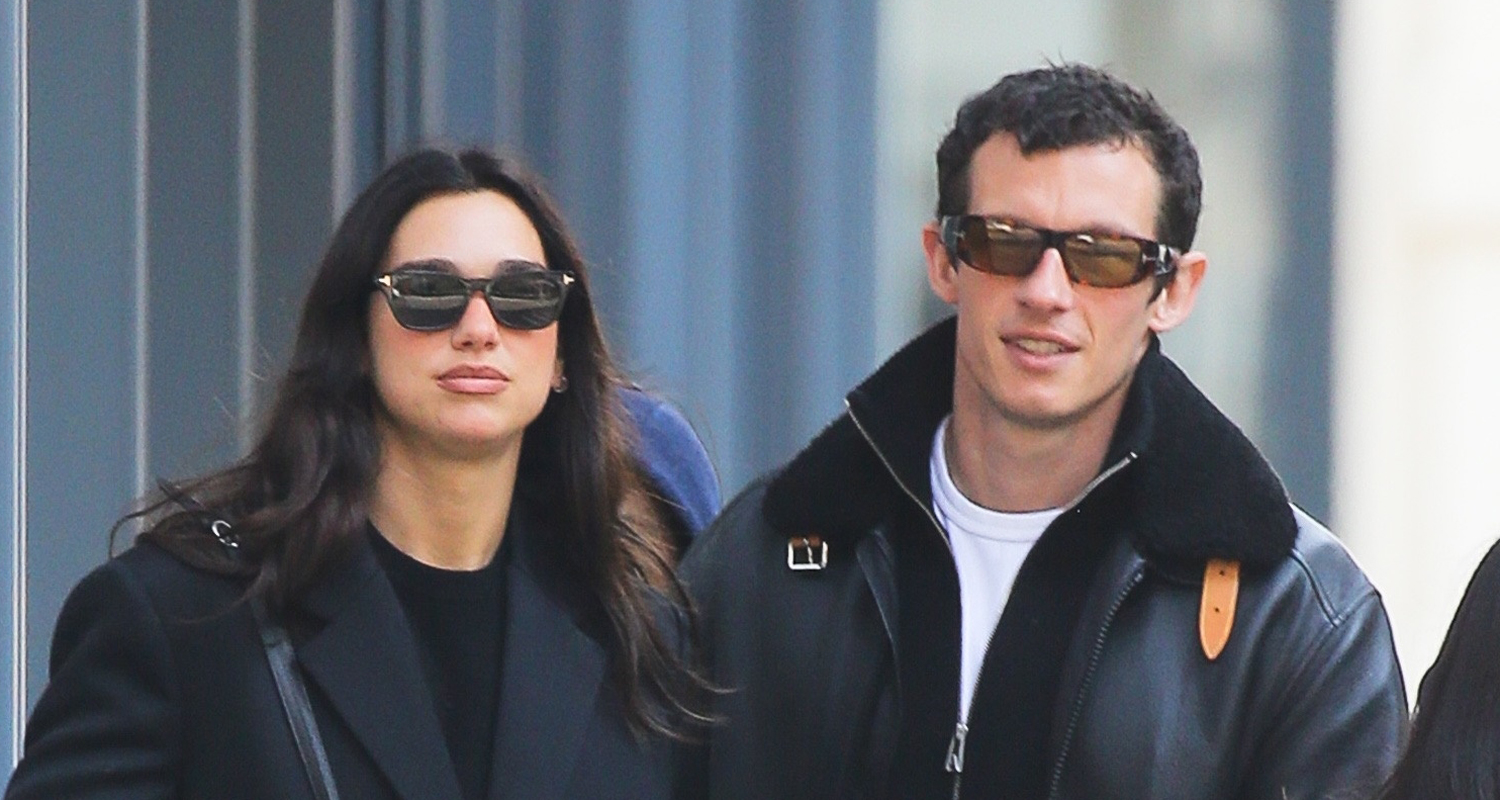 Dua Lipa Callum Turner Hold Hands on Walk Around (1500×800)