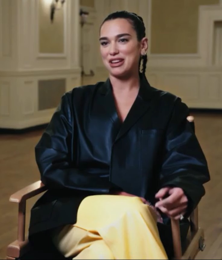 Dua Lipa for Evian water Behind the scenes