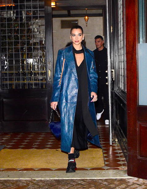 Dua Lipa is seen in soho on November 30, 2022 in New York City (476×612)