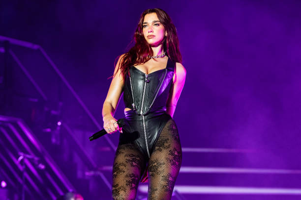 Dua Lipa performs during 2024 Austin City Limits Music Festival at Zilker Park on October 05, 2024 in Austin, Texas (612×408)
