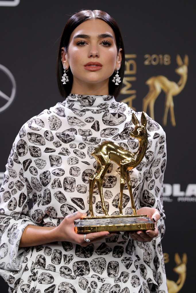 Dua Lipa (683×1024)