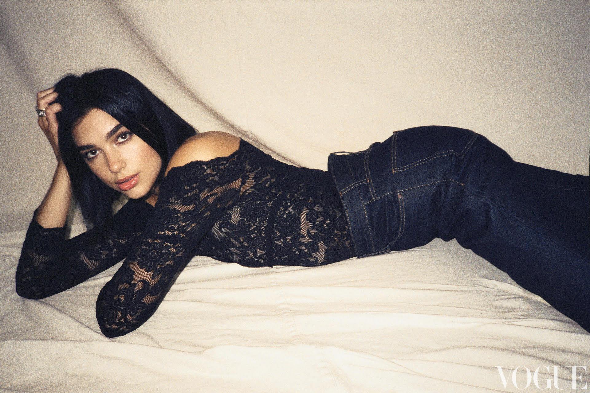 Dua Lipa (1920×1280)