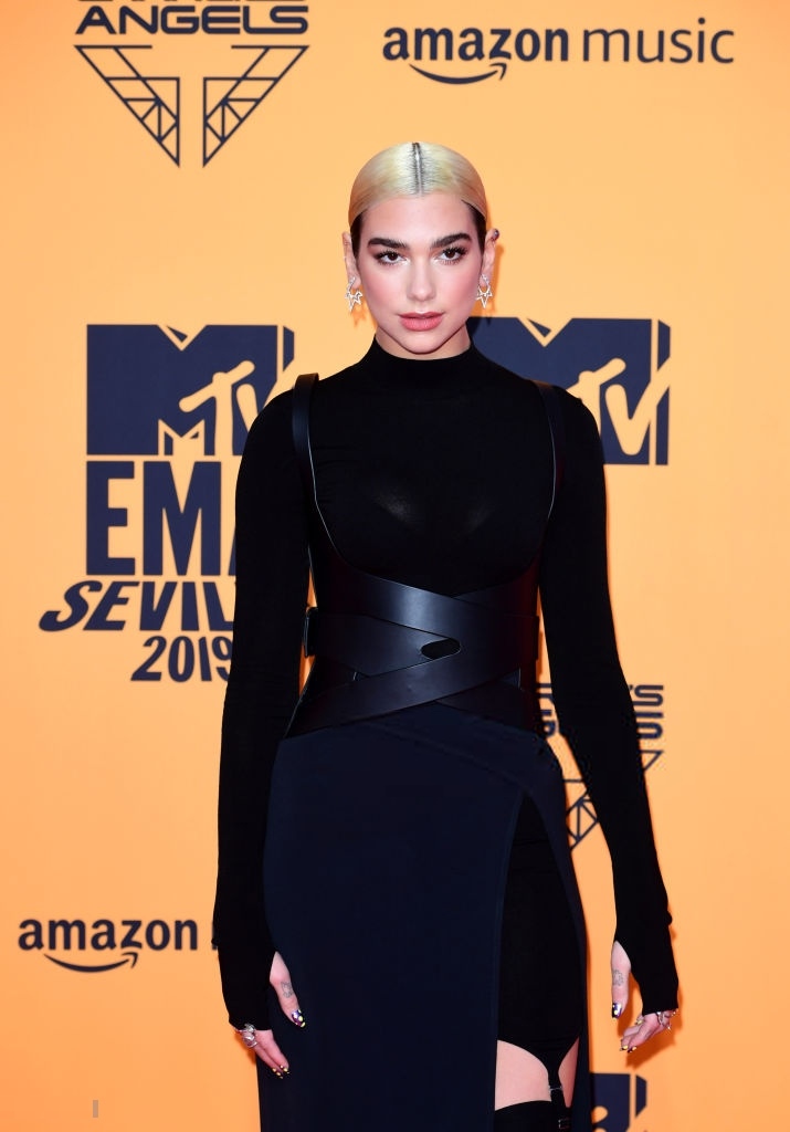 Dua Lipa (715×1024)
