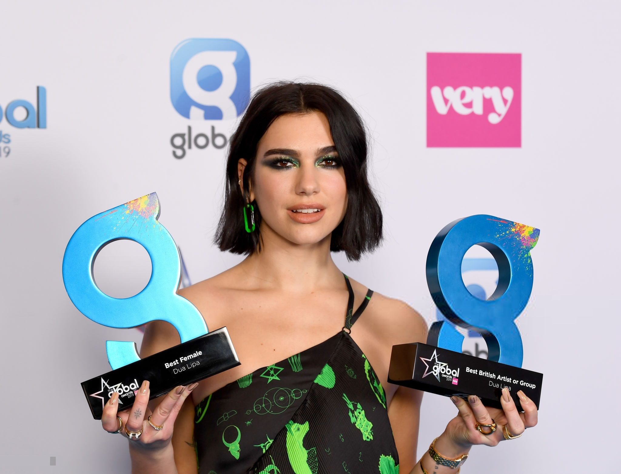 Dua Lipa (2048×1562)