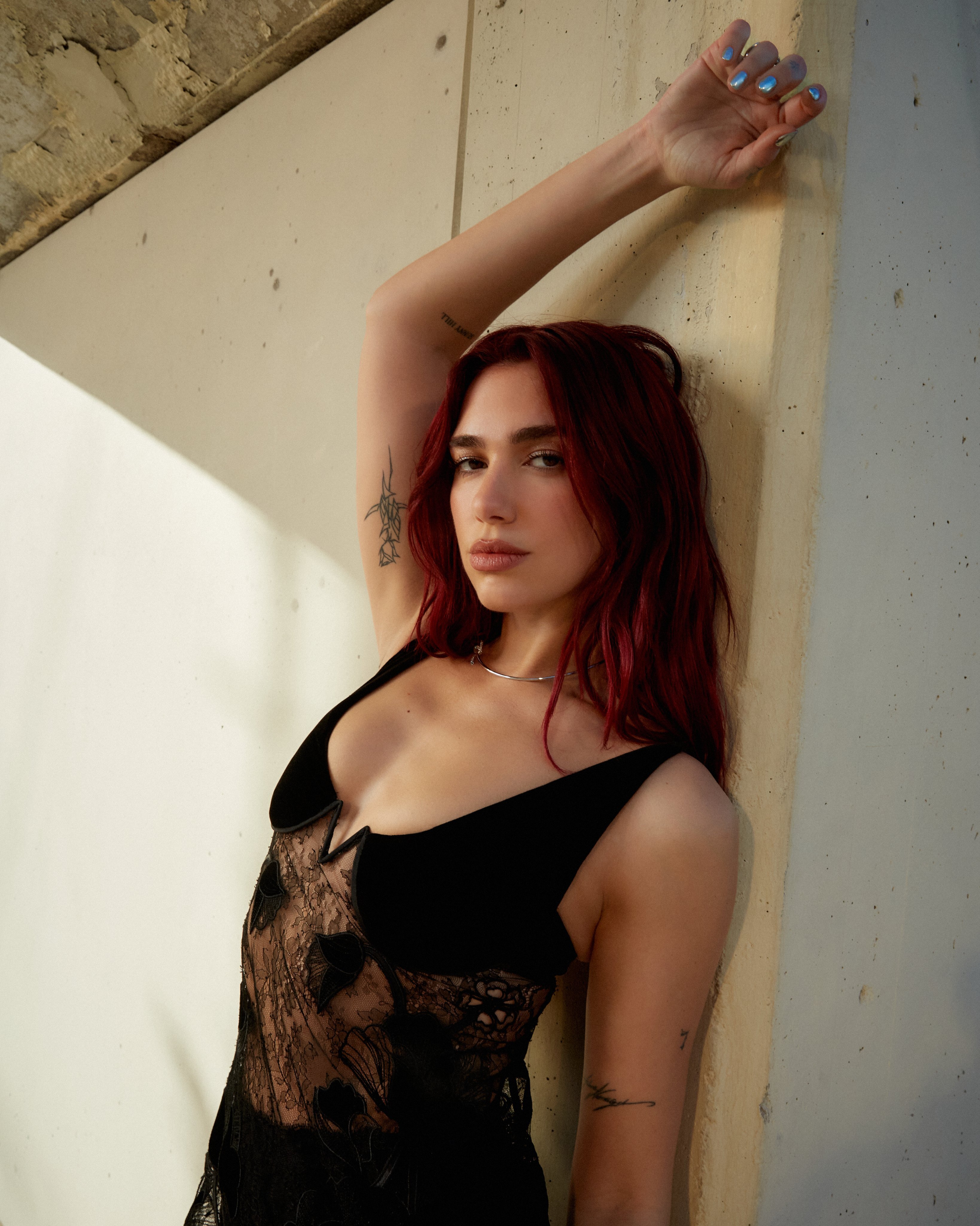 Dua Lipa (3277×4096)