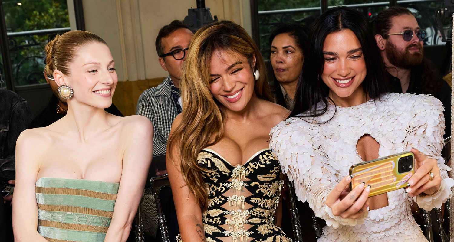 Dua Lipa Snaps Selfies With Karol G & Hunter Schafer at Schiaparelli Fashion Show in Paris (1500×800)