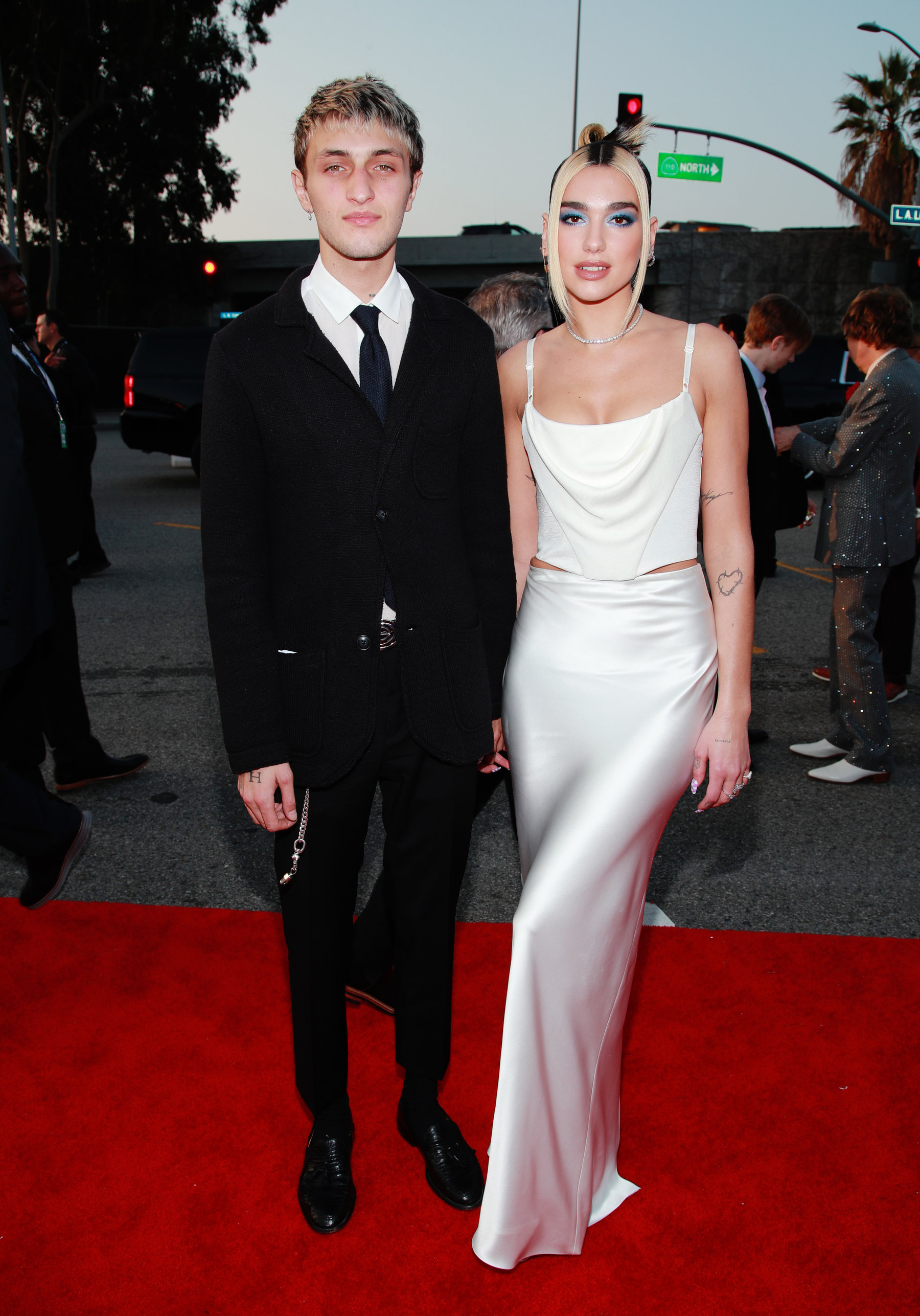 photo 15 in Dua Lipa gallery [id1200799] 2020-01-30 00:00:00 (1800×2574)