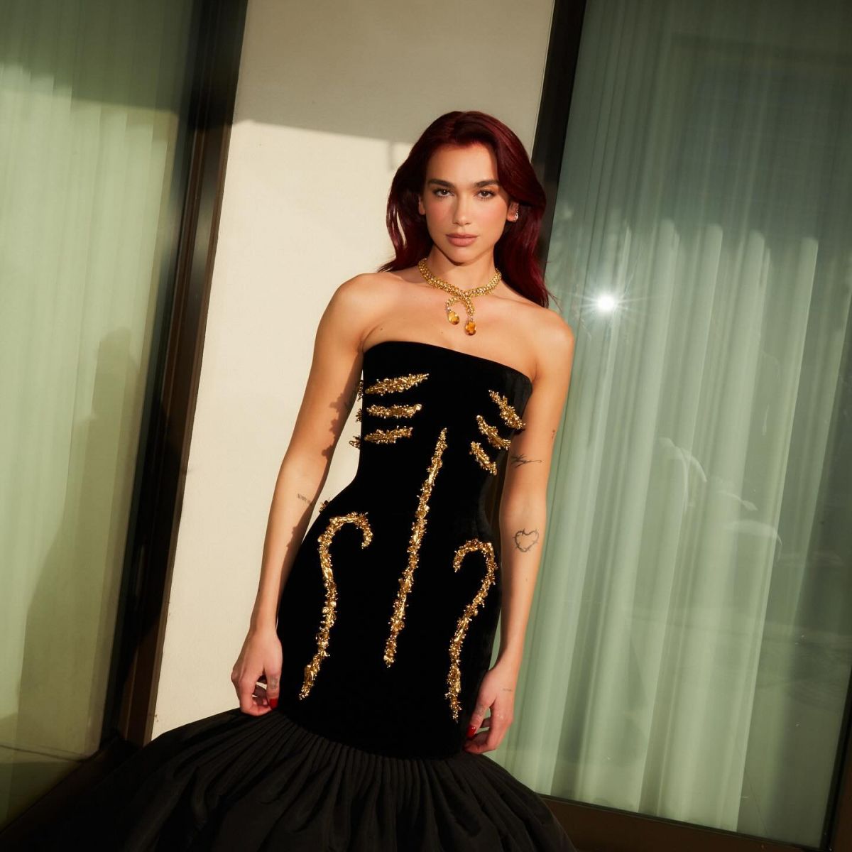 Dua Lipa (1200×1200)