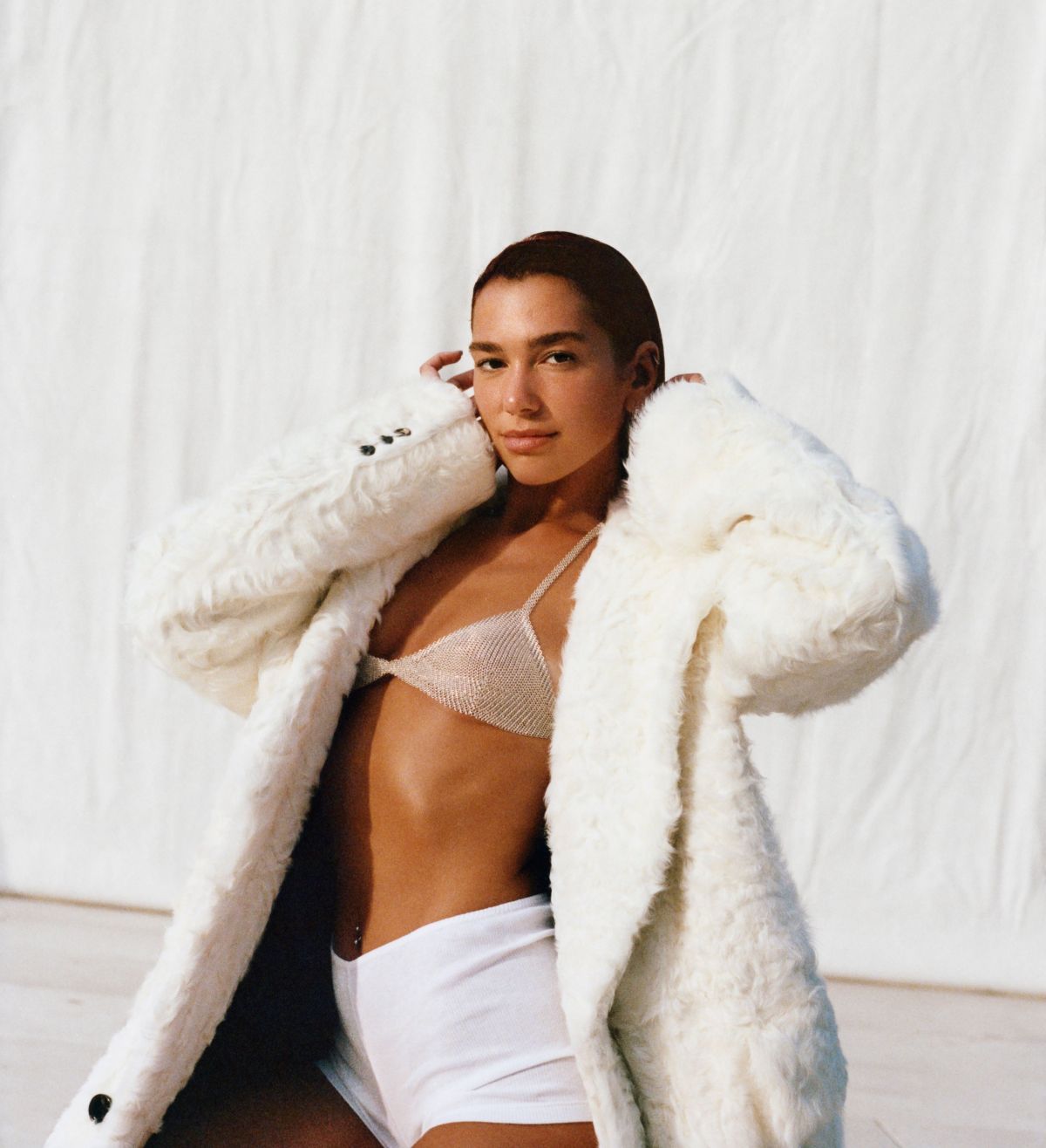 photo 4 in Dua Lipa gallery [id1368942] 2025-04-06 00:00:00 (1200×1316)