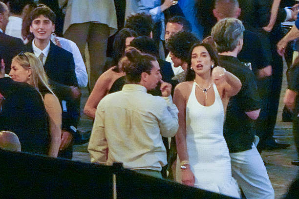Singer Dua Lipa is Seen Ahead of Dua Lipa and Call (612×408)